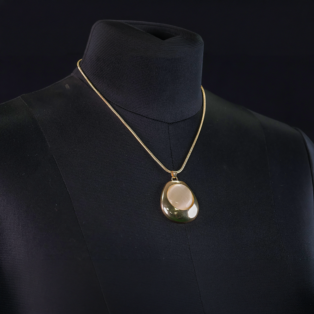 Designer Stone Metal Pendant Chain Set