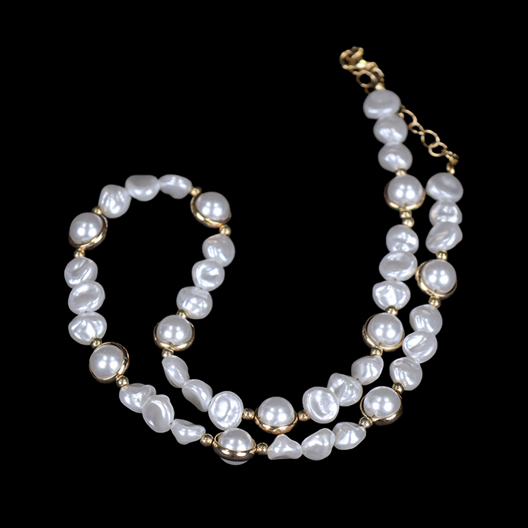 Uneven Pearl Necklace